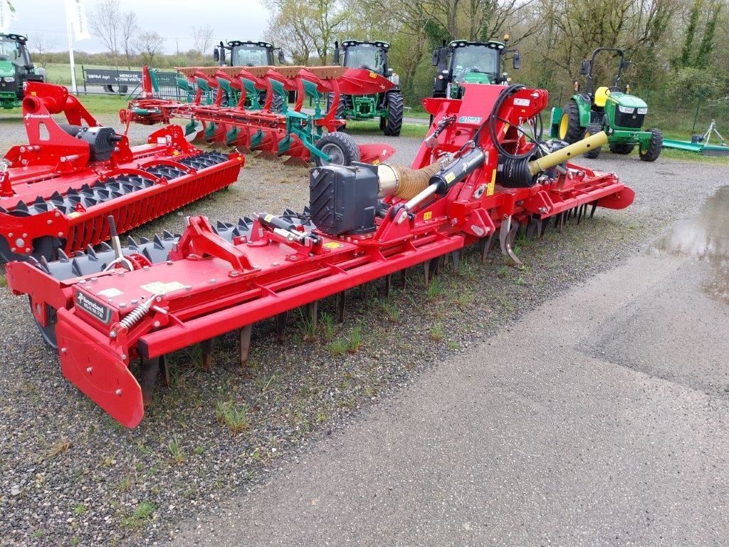 E-FARM: Kverneland fold ng-h 6m - Herse rotative - id NLRJQZX - 38 000 € - Année: 2022 - France