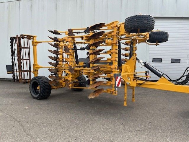 AGRISEM maximulch serie 3 Cultivator €32,000