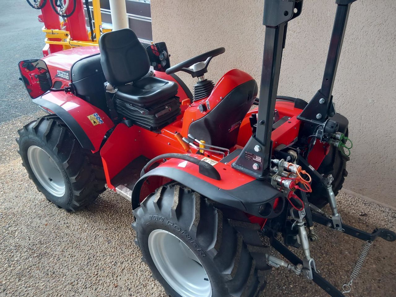 E-FARM: Carraro ttr 3800 hst - Tracteur - id AHC1QMA - 21 000 € - Année: 2025 - Lecture du nombre d'heure: 10,Puissance du moteur (chevaux): 25,France