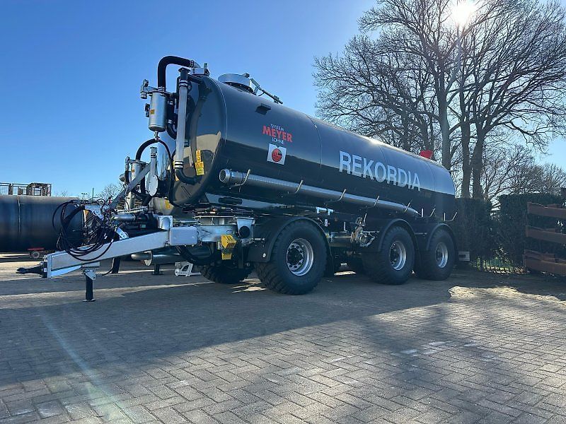 E-FARM: Meyer-Lohne rekordia cargo 25000l vakuum zubringer - Tonne à lisier - id FC7ZZTE - 85 500 € - Année: 2025 - Allemagne