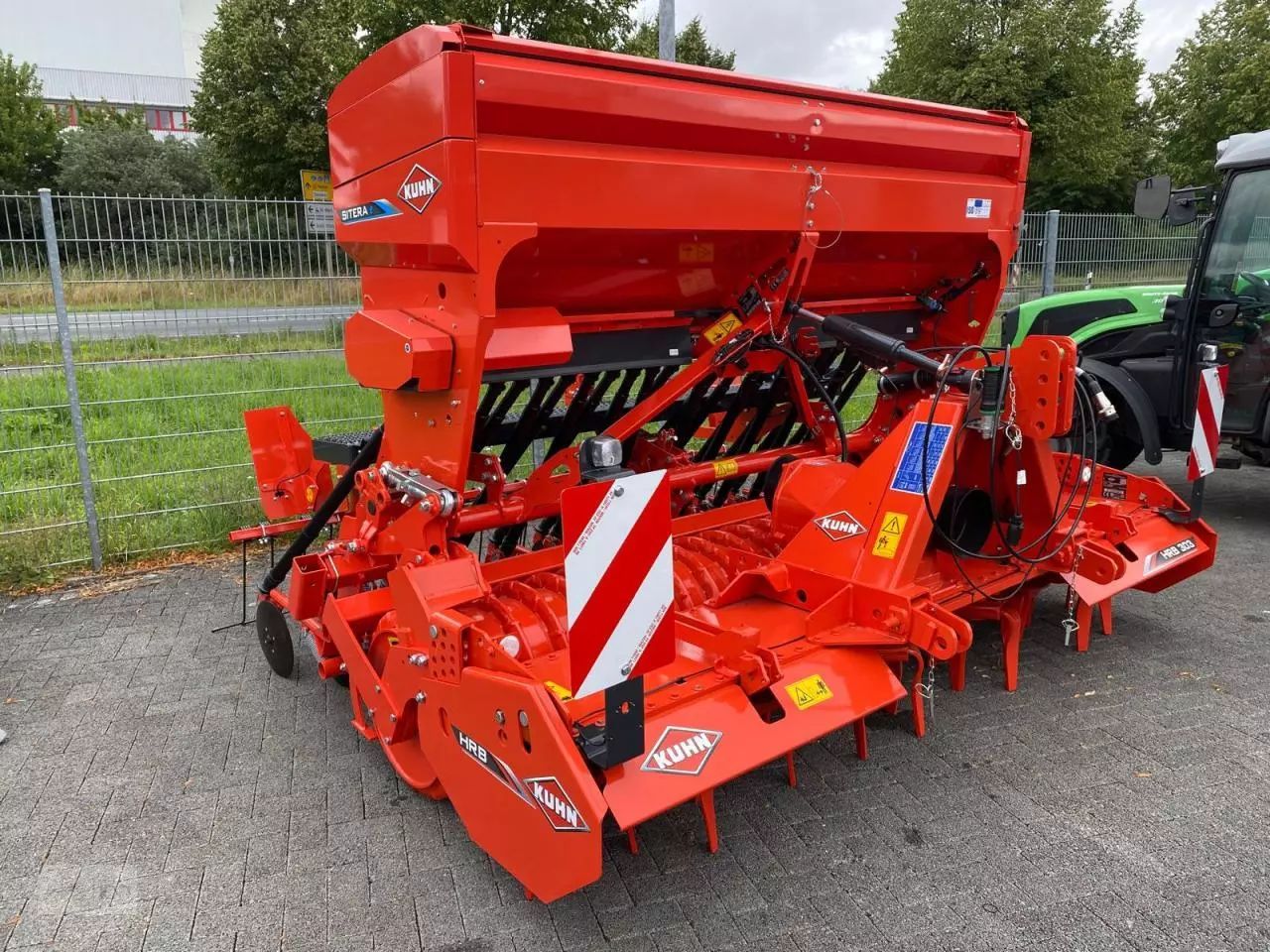 Kuhn Sitera 320D-24 E Burghiu 18.109 EUR
