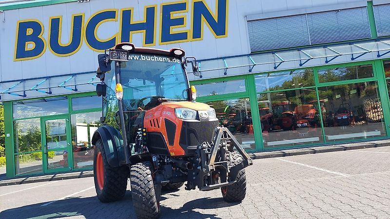 Kubota LX-401 Tractor