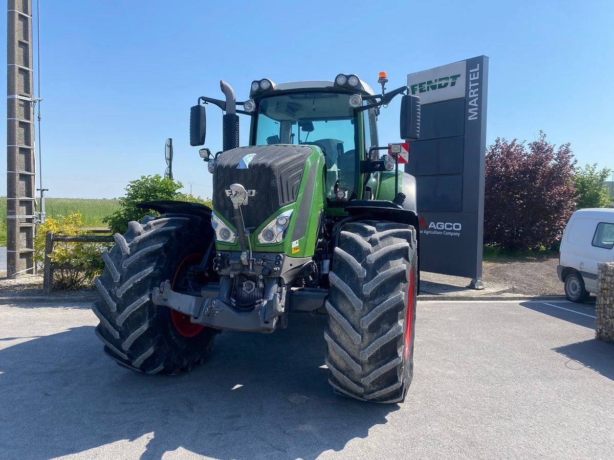 E-FARM: Fendt 826 Vario ProfiPlus - Tractor - id YARHULG - Anul: 2021 - Citeste ore: 3.200,Muterea motorului: 260,Franța