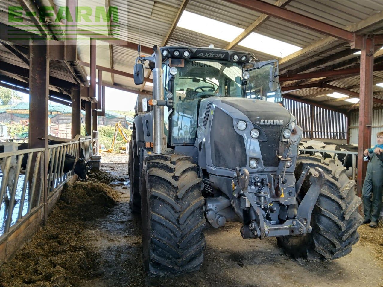 Claas Axion 800 Traktor 89 512 EUR