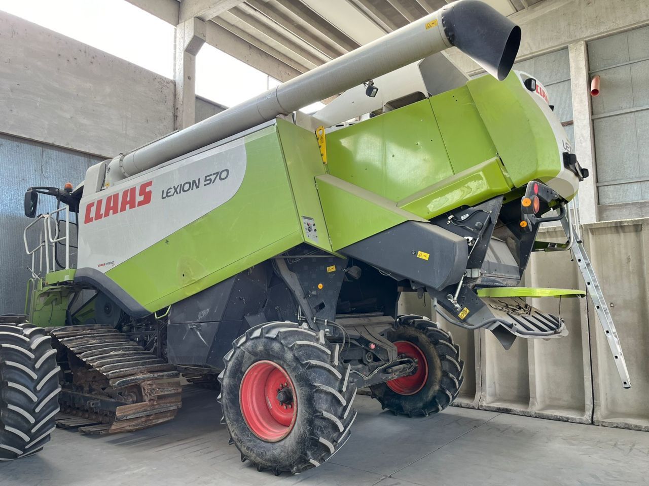 E-FARM: Claas Lexion 570 - Cosechadora - id IGQFA7S - Año: 2009 - Italia