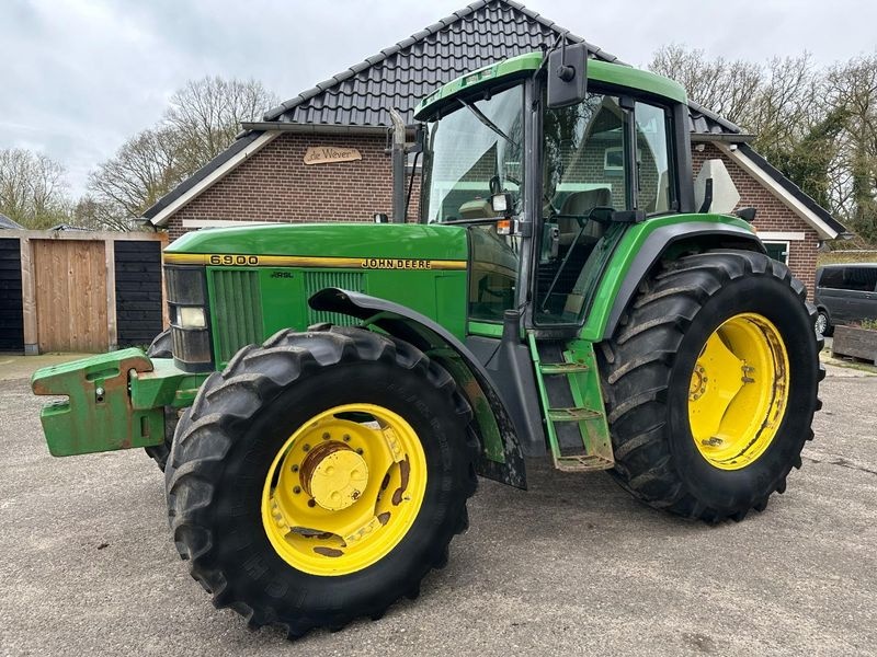 John Deere 6900 tractor €29,500