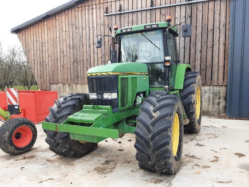 E-FARM: John Deere 7700 - Tractor - id JKC1TMG - €26,000 - Year of construction: 1995 - Engine hours: 7,200,Engine power (HP): 130,France