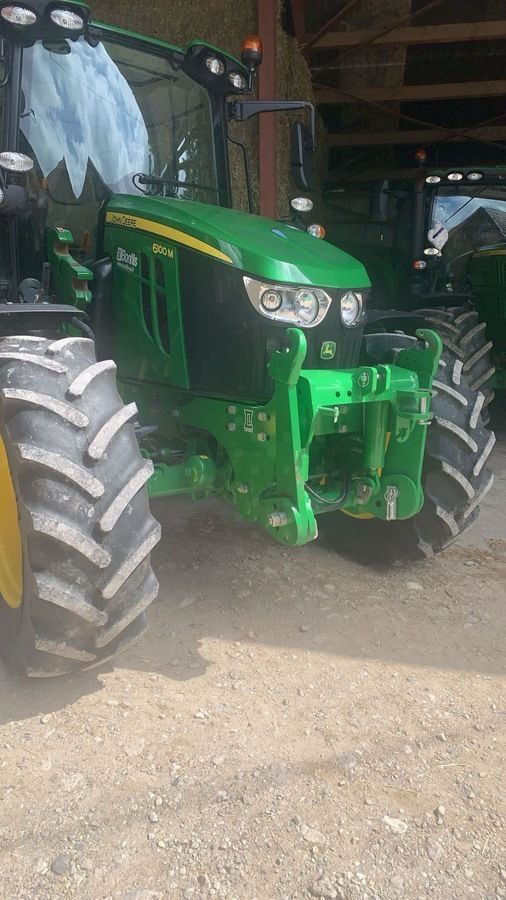 E-FARM: John Deere 6100 M - Trattore - id 4BZAVC6 - 78.500 € - Anno di costruzione: 2021 - Ore: 1.500,Potenza del motore: 100,Francia