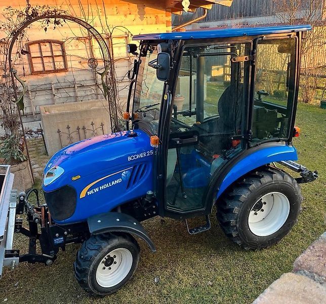 New Holland Boomer 25 Tractor €19,900