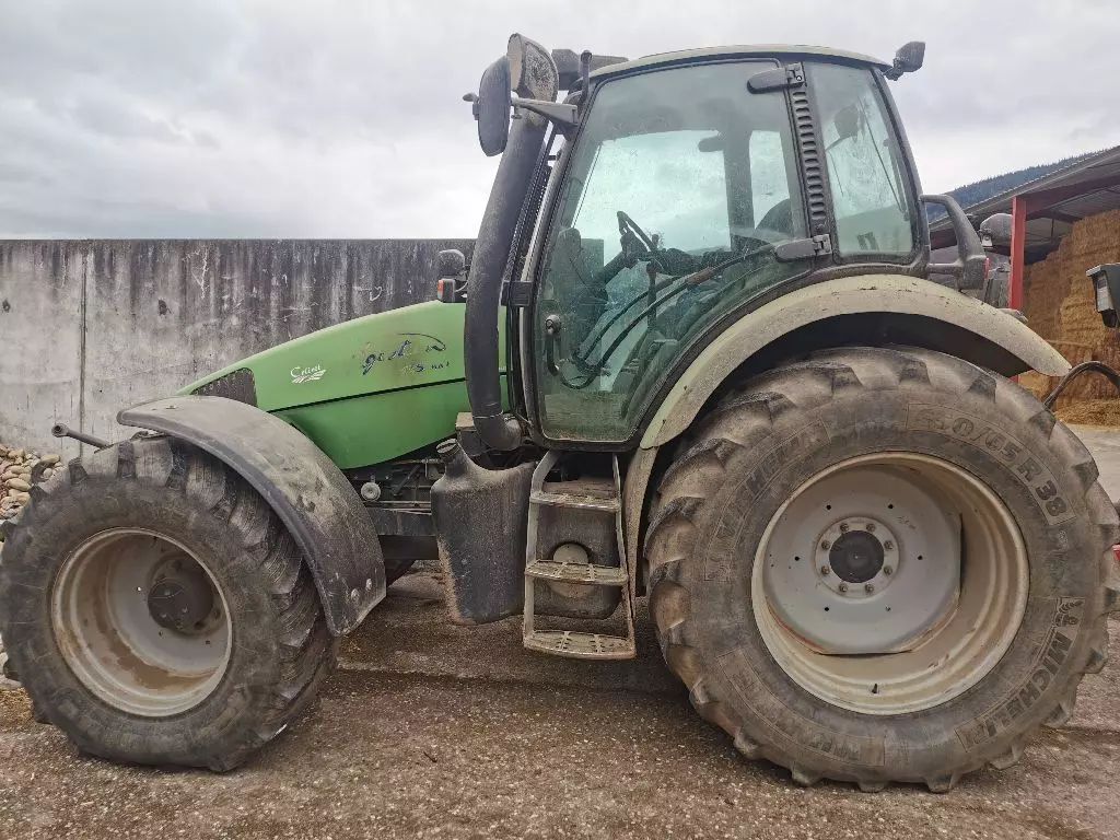 Deutz-Fahr AgroTron 135 Traktor