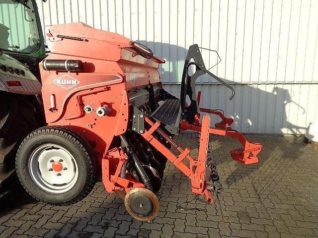 Kuhn drillkombination premia 300 Siewnik rzędowy/agregat uprawowo-siewny 18 000 €