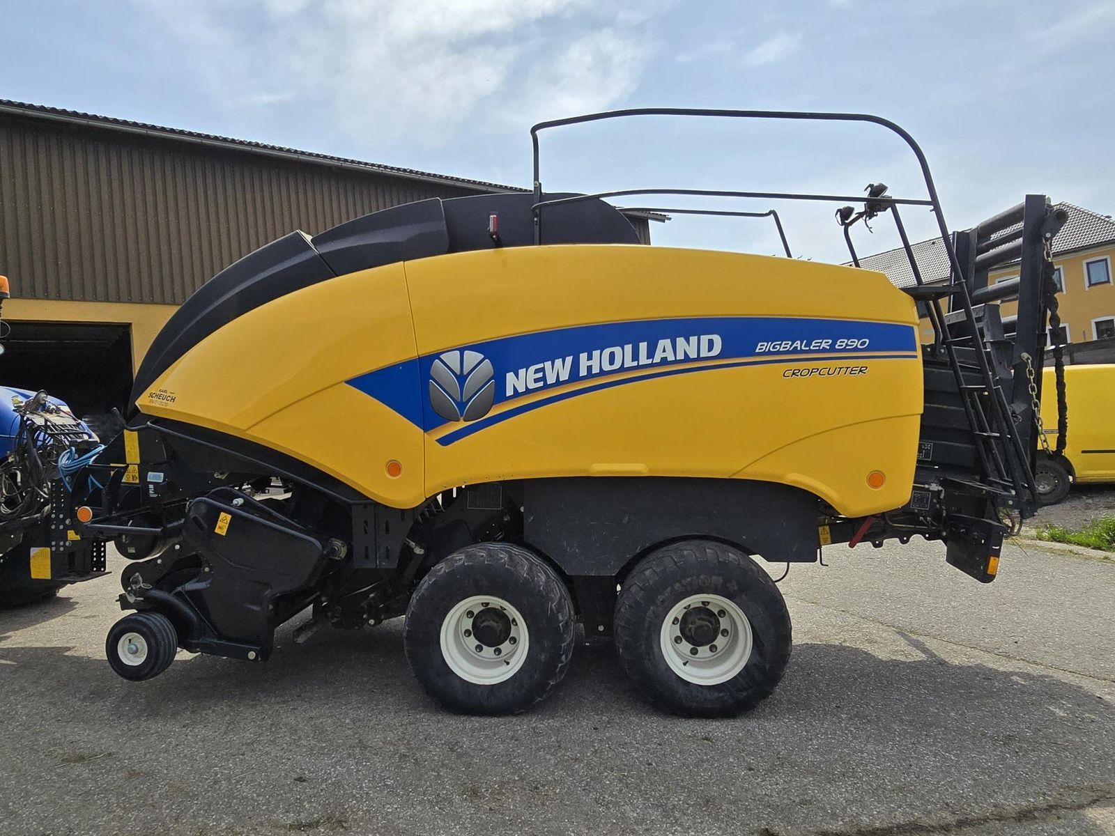 E-FARM: New Holland BigBaler 890 Plus Cropcutter - Empacadora - id IUGFILC - 58.250 € - Año: 2017 - Austria