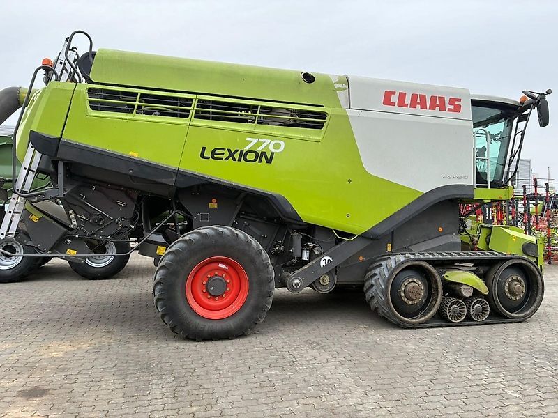 Claas Lexion 770 Combine harvester €175,500