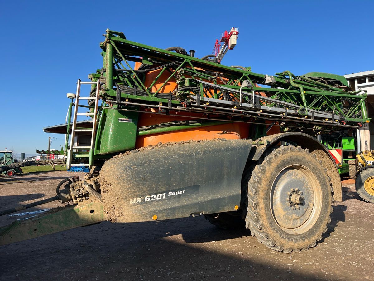 Amazone ux 6201 Sprayer €85,000
