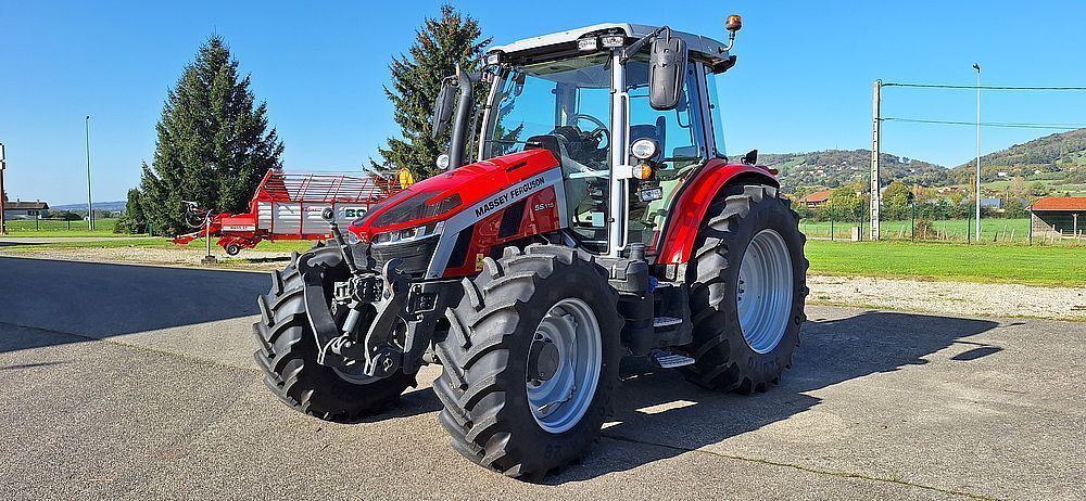 E-FARM: Massey Ferguson 5S.115 - Tracteur - id DCBGFZJ - 75 000 € - Année: 2022 - Lecture du nombre d'heure: 1 187,Puissance du moteur (chevaux): 115,France