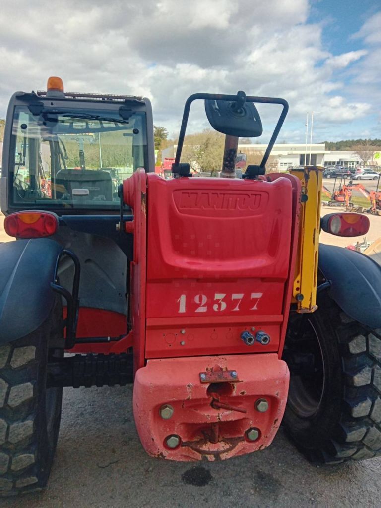 Manitou mt835 Телескопичен товарач 33 000 €