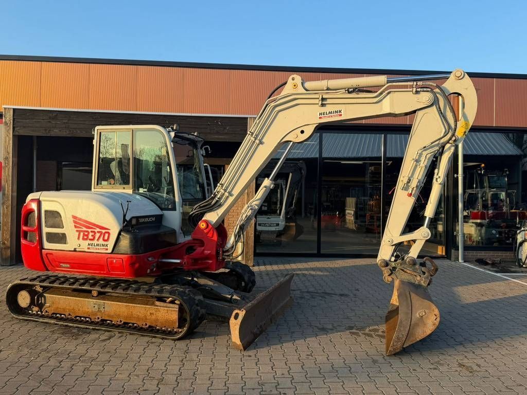 Takeuchi tb 370 Mini-pelle 49 500 €