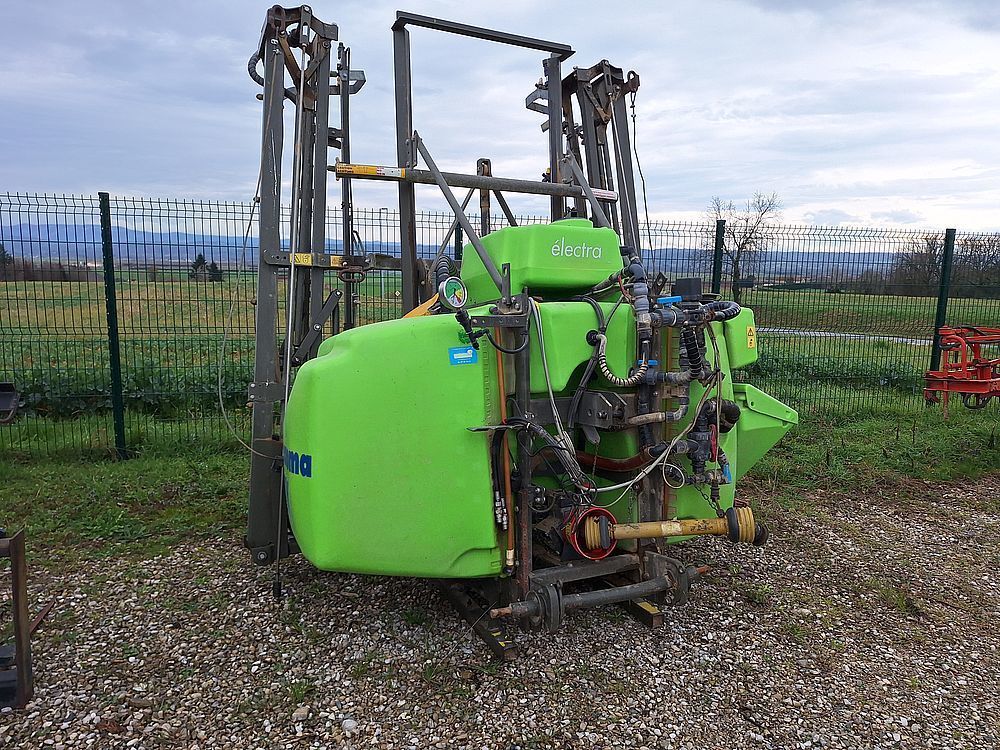 E-FARM: Tecnoma tx 1000 - Pulverizador - id PZDSDBA - 6000 € - Año: 2006 - Francia
