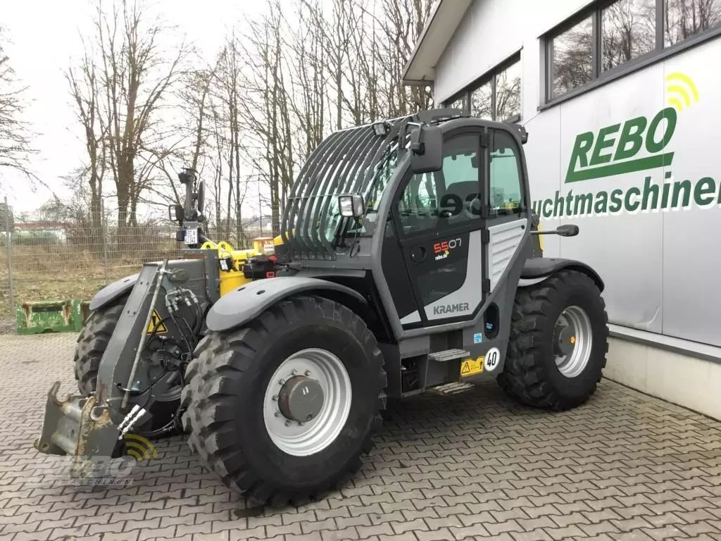 E-FARM: KRAMER 5507 - Teleskopický nakladač - id 7YZATMQ - 69 840 € - Rok výroby: 2016 - Hodiny motoru: 4 983,Výkon motoru (HP): 156,Německo