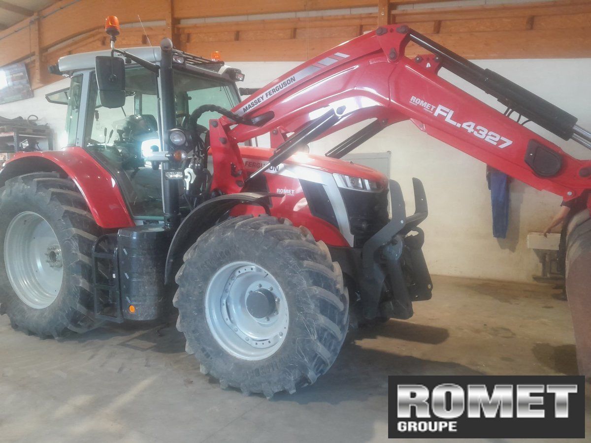 Massey Ferguson 6S.135 Traktor 99 425 €