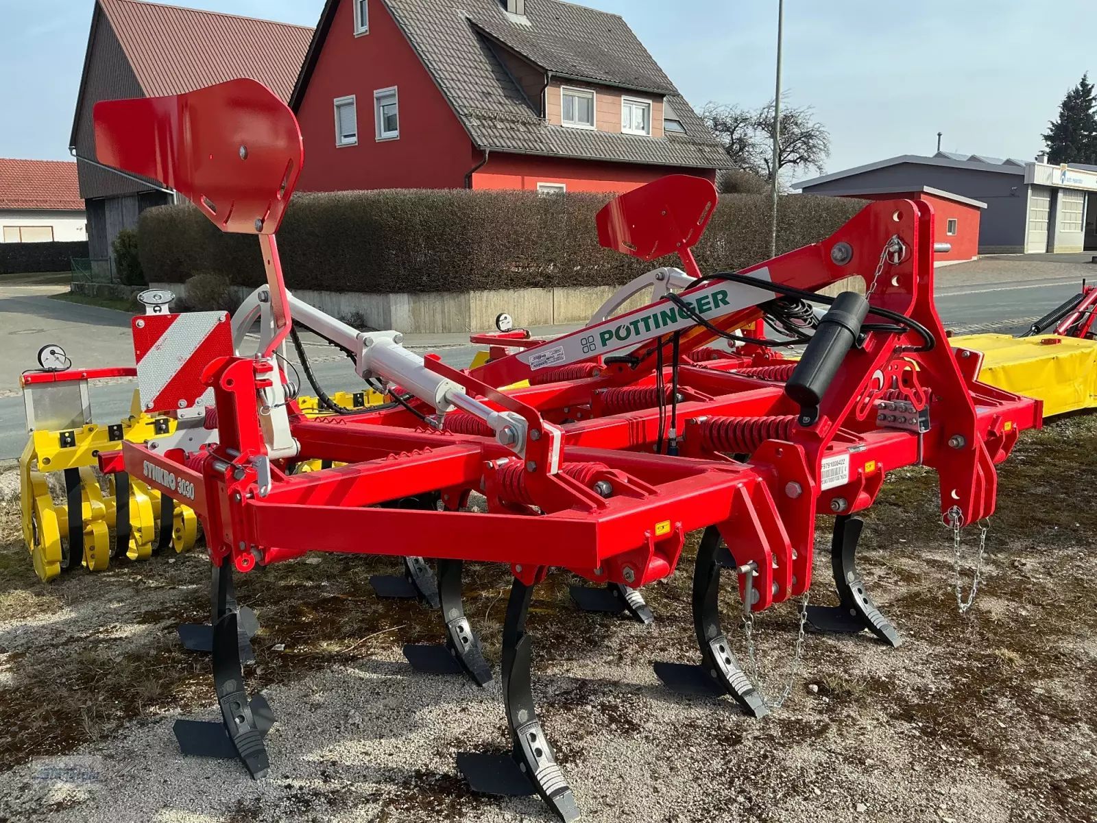 Pöttinger Synkro 3030 nova Kultywator