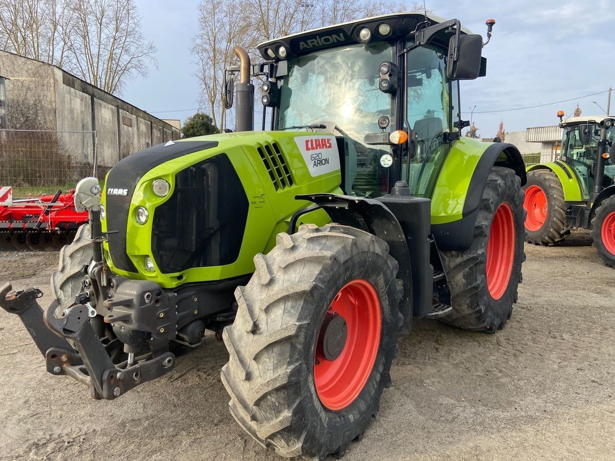 E-FARM: Claas Arion 620 CIS - Tractor - id PWBCQKV - 50.000 EUR - Anul: 2013 - Citeste ore: 4.385,Muterea motorului: 155,Franța