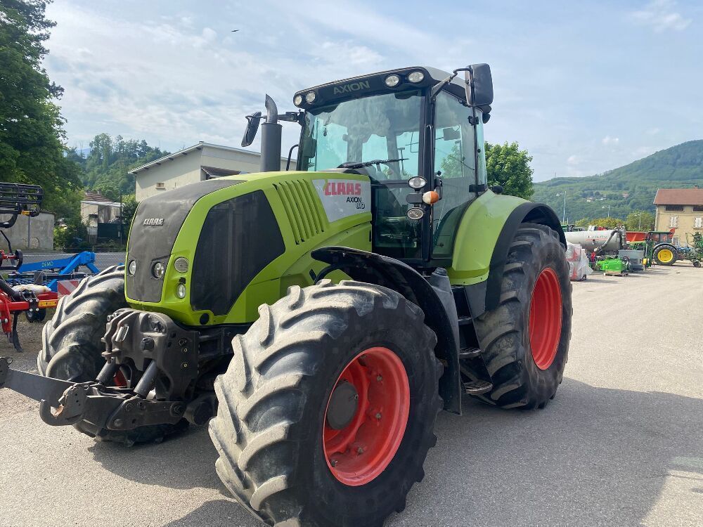 Claas Axion 810 Tractor €39,500