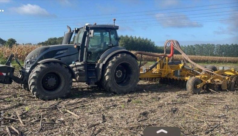 E-FARM: Valtra T174e - Tracteur - id NREK3KU - 65 000 € - Année: 2016 - Lecture du nombre d'heure: 5 400,France