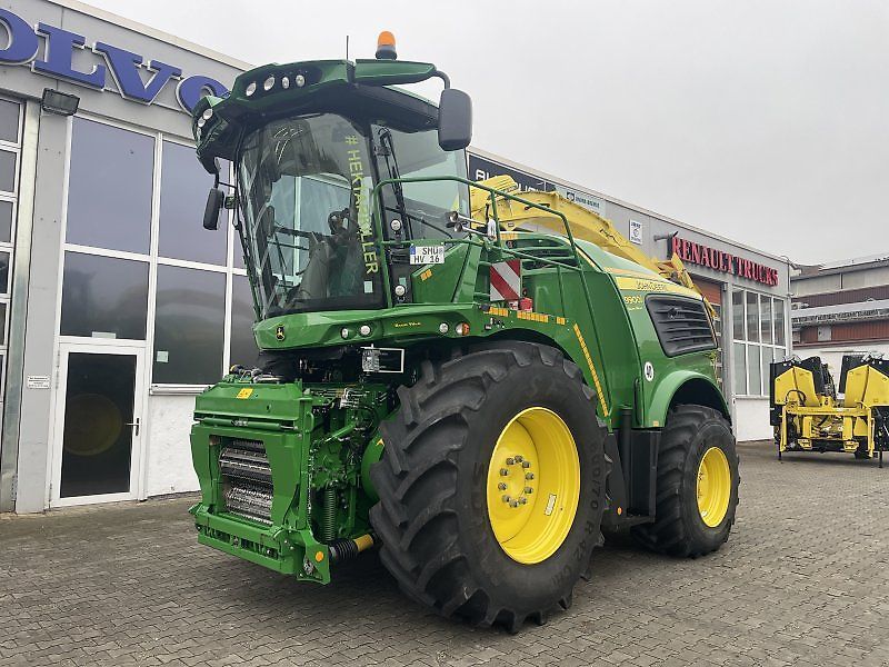 E-FARM: John Deere 9900 - Cosechadora de forraje autopropulsada - id JGP2YKT - 399.000 € - Año: 2022 - Horas: 344,Potencia del motor: 970,Alemania