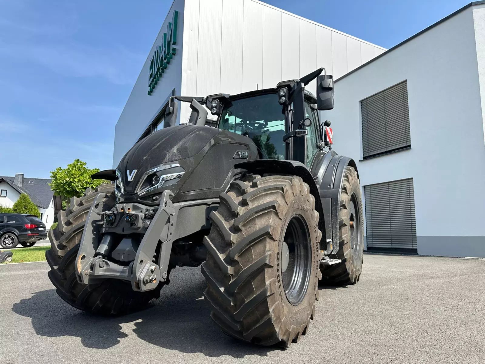 Valtra Q 305 Traktor 189.000 €