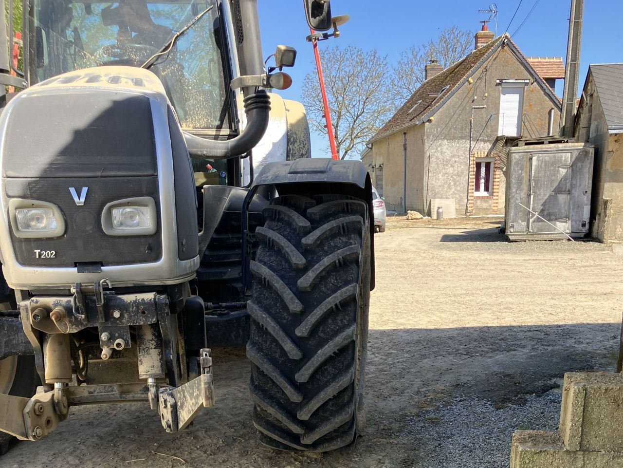 Valtra T 202 Traktor 42 000 €
