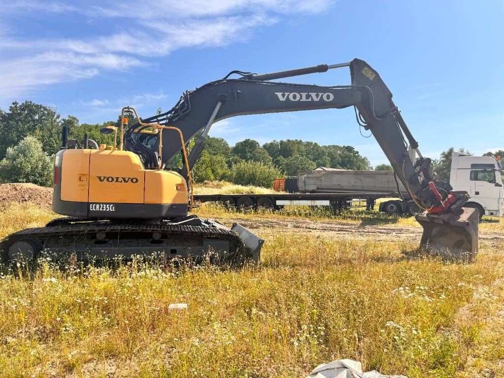 VOLVO ecr 235 c l Excavator pe șenile 55.247 EUR