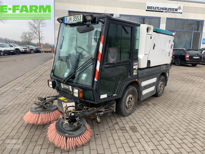 E-FARM: Schmidt schmidt kehrmaschine swingo 200 - Municipal equipment - id N5VBTVR - €18,000 - Year of construction: 2008