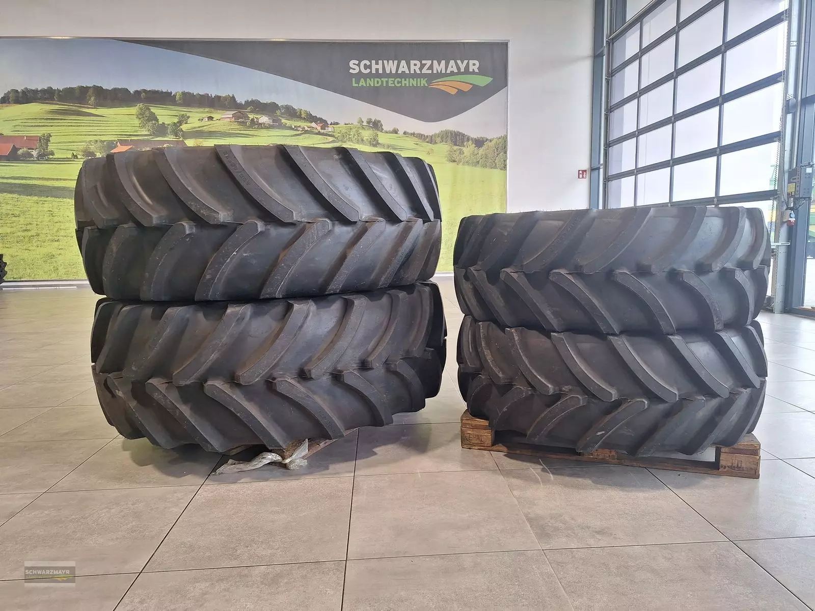 E-FARM: Firestone 600/65r38+480/65r28 kompletträder - Roue et chenille - id JPGUBNZ - 7 300 € - Autriche