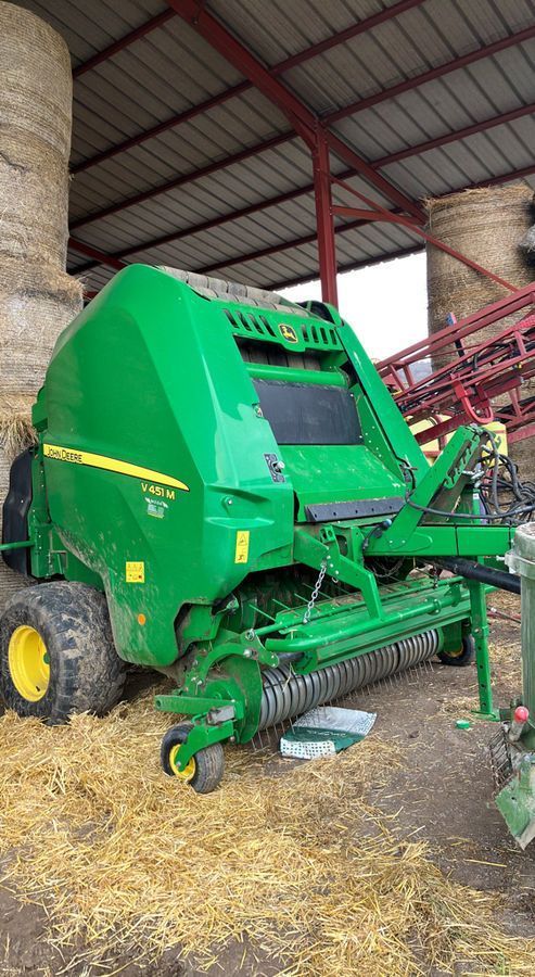 E-FARM: John Deere V451M - Ballenpresse - id CEQCRRK - 29.500 € - Baujahr: 2019 - Ballenanzahl: 17.000,Frankreich