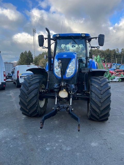 New Holland T7.185 Traktor 69 500 €
