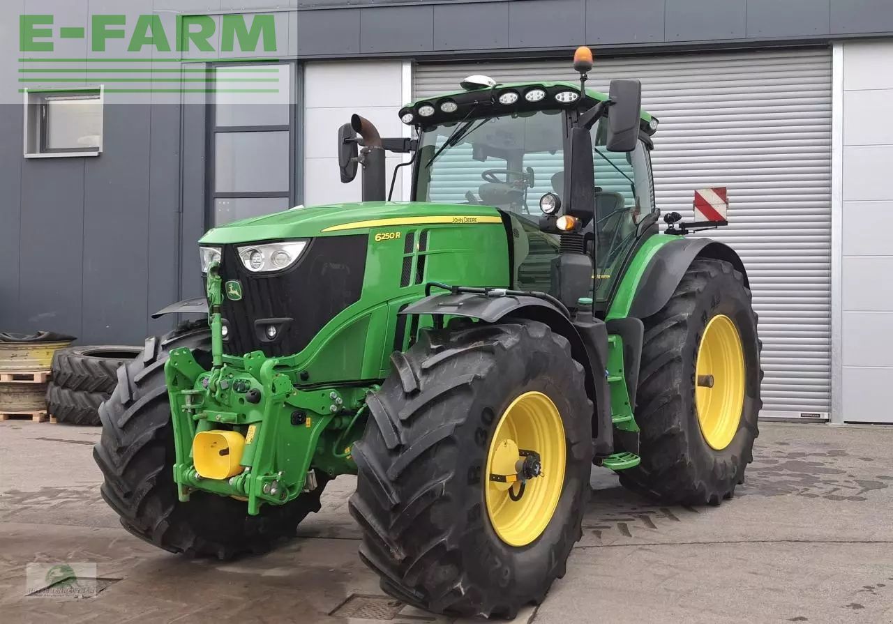 John Deere 6250 R Traktor 159.000 €