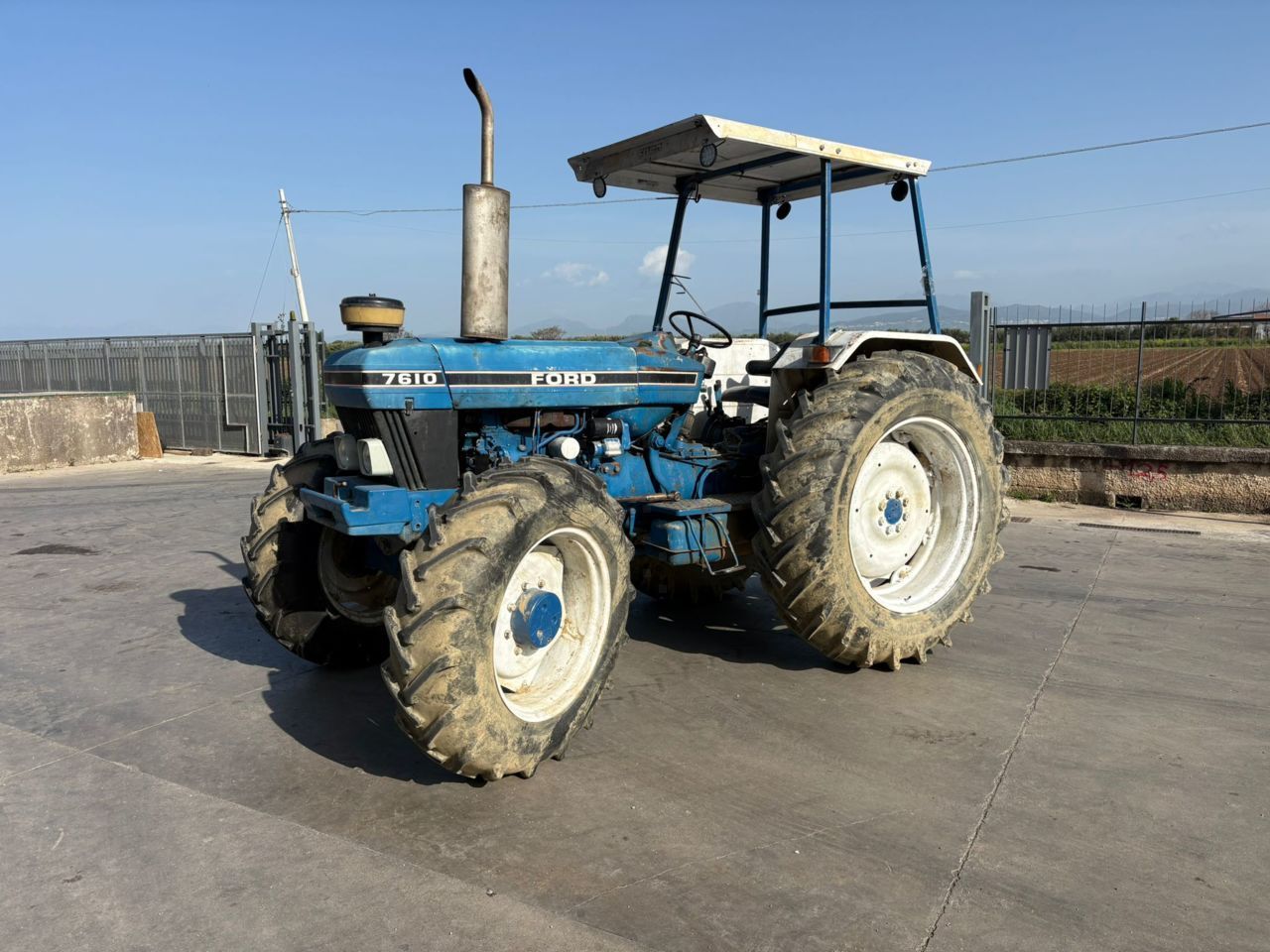 Ford 7610 Tractor