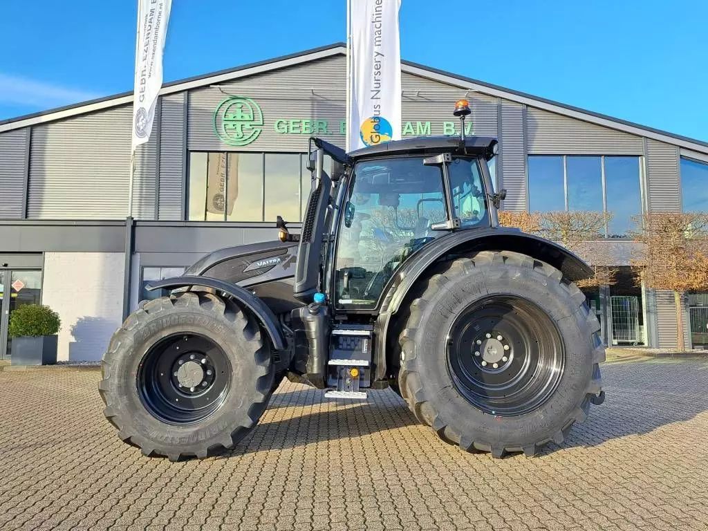 Valtra N175D Tractor €154,000