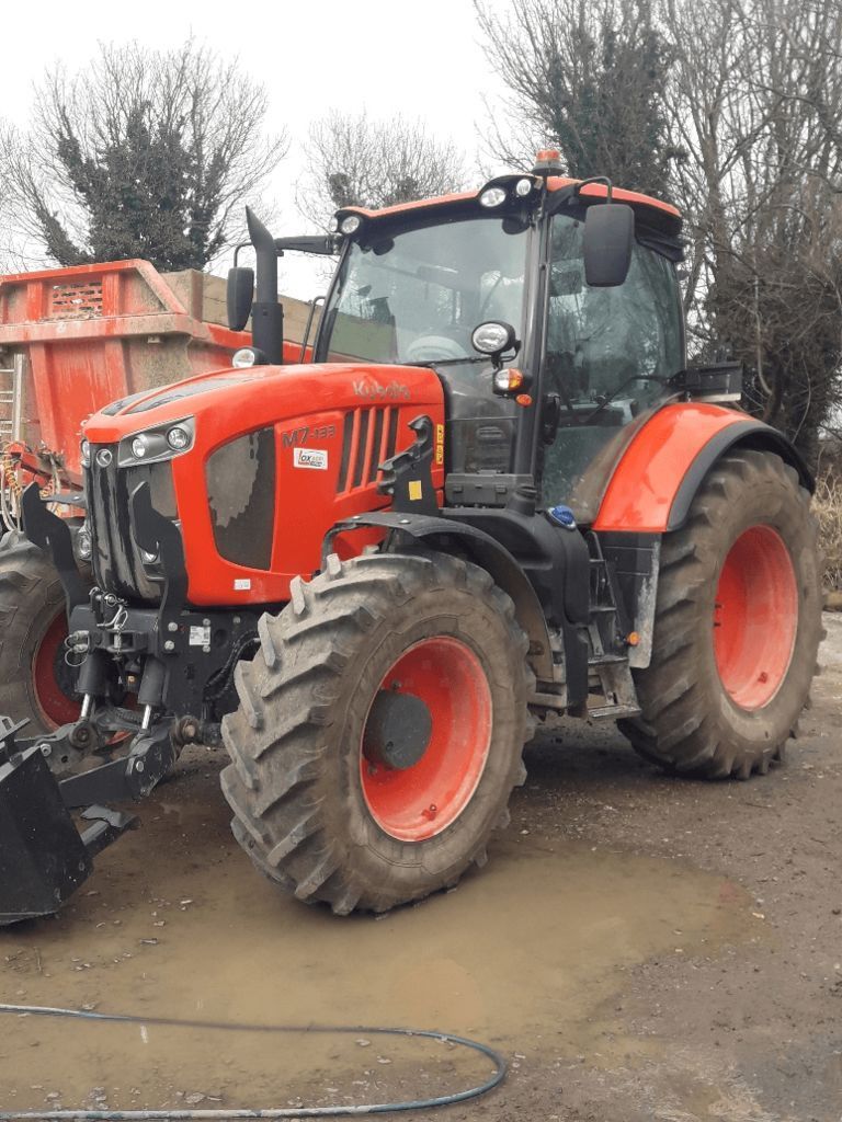 E-FARM: Kubota M7133 - Tractor - id QJSQDYT - €85,000 - Year of construction: 2023 - Engine hours: 800,Engine power (HP): 142,France
