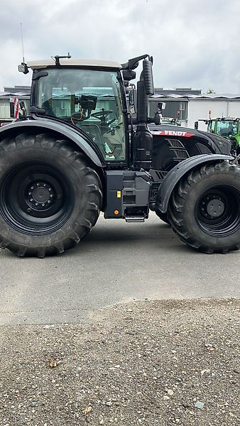 Fendt 722 Vario Profi Plus Tractor 200.000 EUR