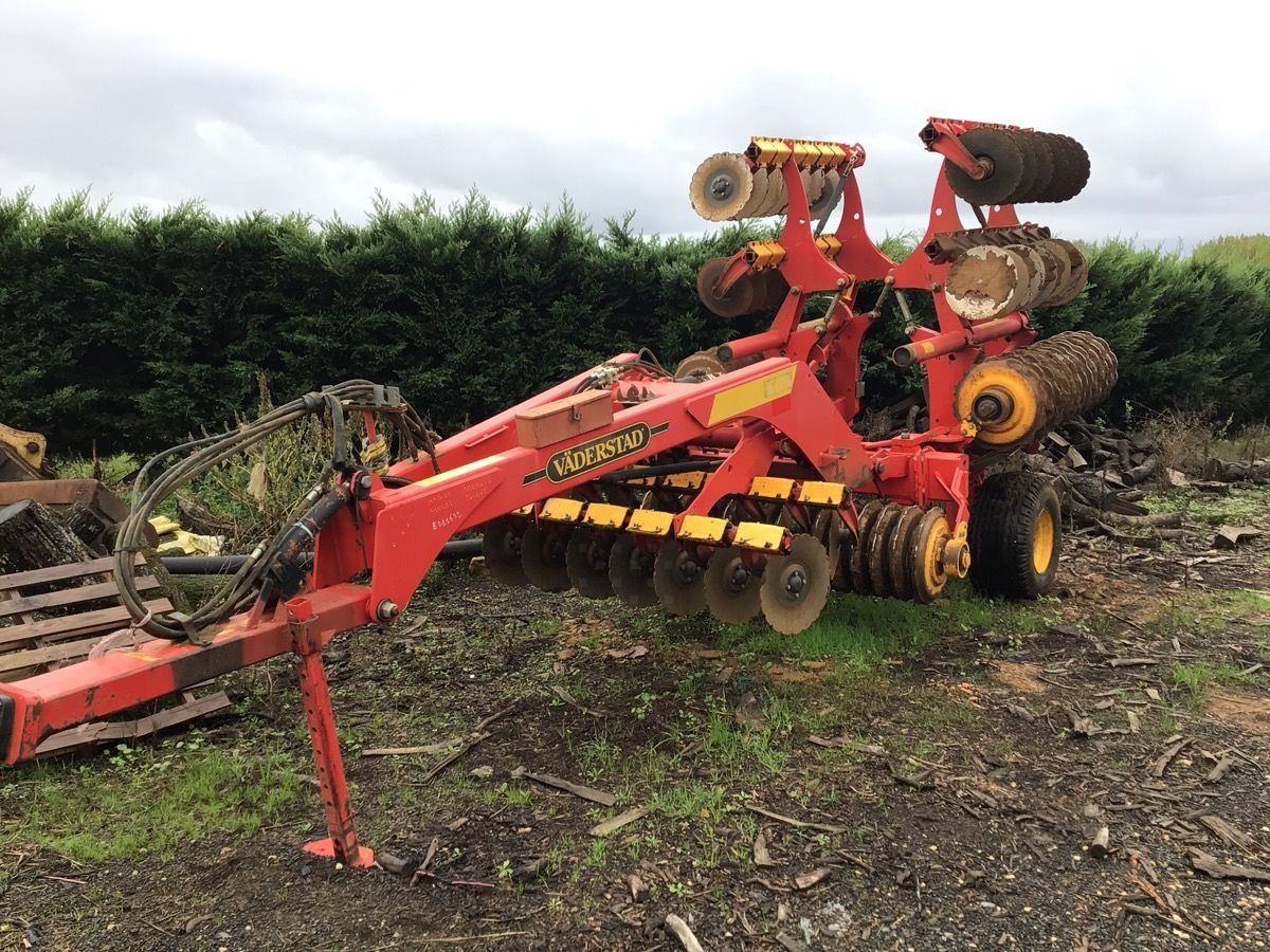 E-FARM: VÄDERSTAD carrier 500 - Coltivatore - id 5F881ZM - 13.000 € - Anno di costruzione: 2010 - Francia