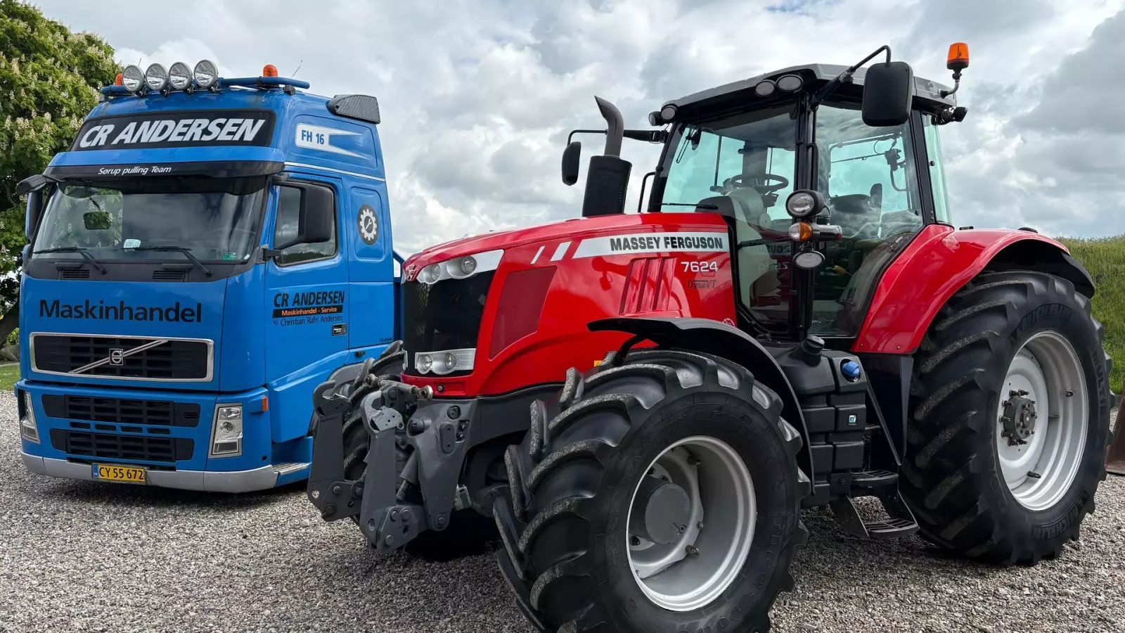 Massey Ferguson 7624 Dyna-VT Tractor €52,732