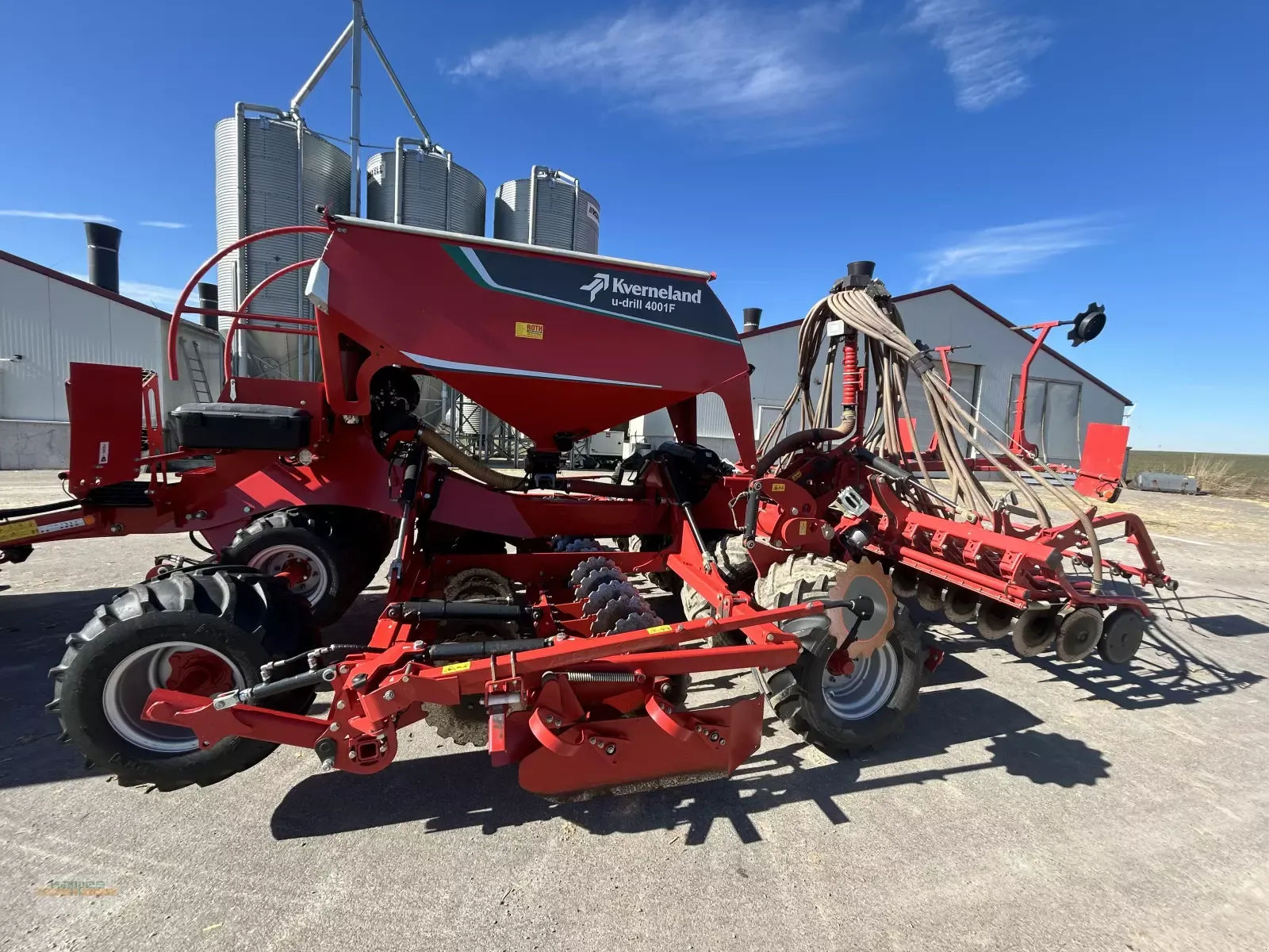 E-FARM: Kverneland u-drill 4001f - Semoir direct - id P2TZIT3 - 51 900 € - Année: 2020 - Allemagne