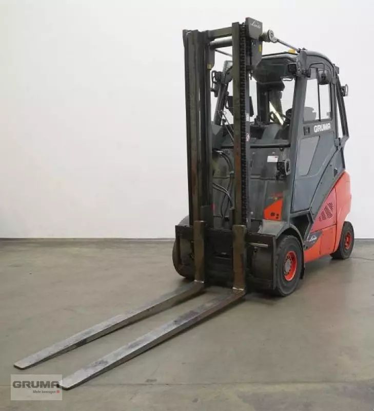 E-FARM: Linde h 35 t evo 393-02 - Targonca - id 7RUM517 - 8750 EUR - Gyártási év: 2015 - Üzemóra (motor): 10 270,Németország
