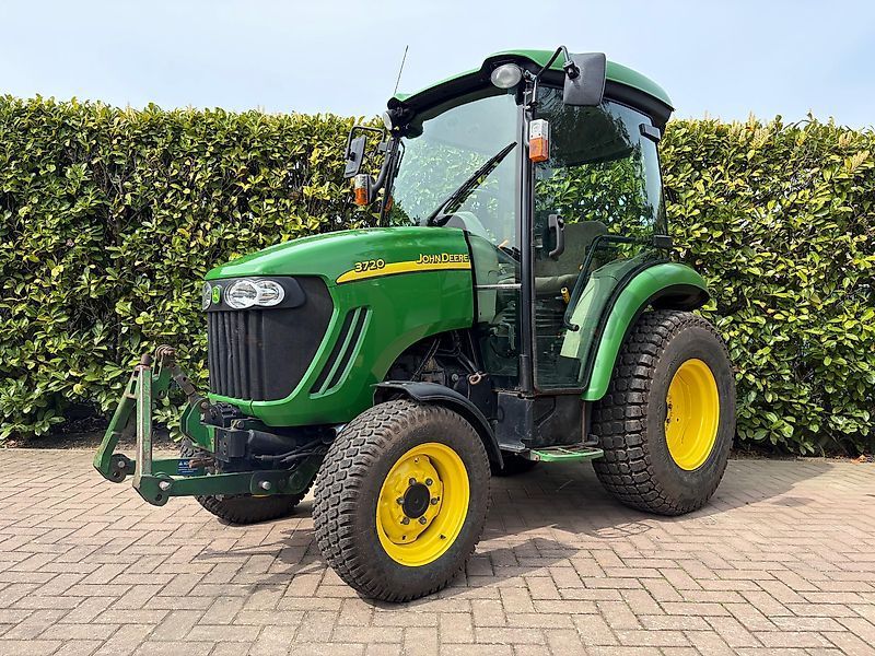 John Deere 3720 Tractor €21,750