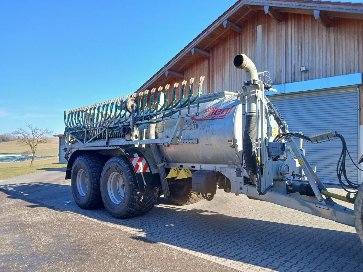 Fliegl Tanker €105,000