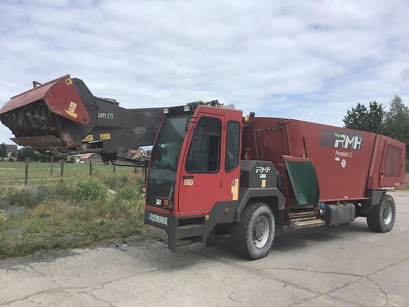 E-FARM: RMH premium 15 - Mixer feeder - id UGASVUQ - €17,000 - Year of construction: 2012 - Germany