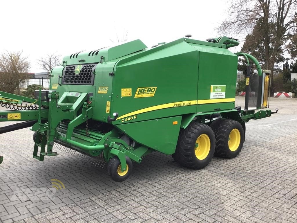 John Deere C 440 R baler 36.000 €