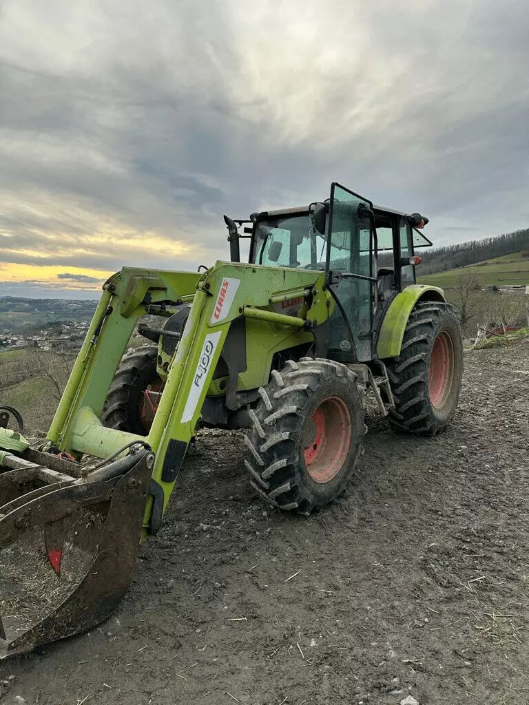 Claas Axos 320 CX Traktor 24 000 €